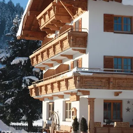 Frühstückspension Edelweiss 3*