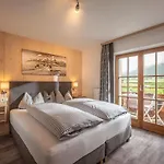 Frühstückspension Edelweiss 3*