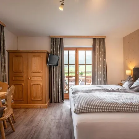 فندق مبيت وإفطار Edelweiss